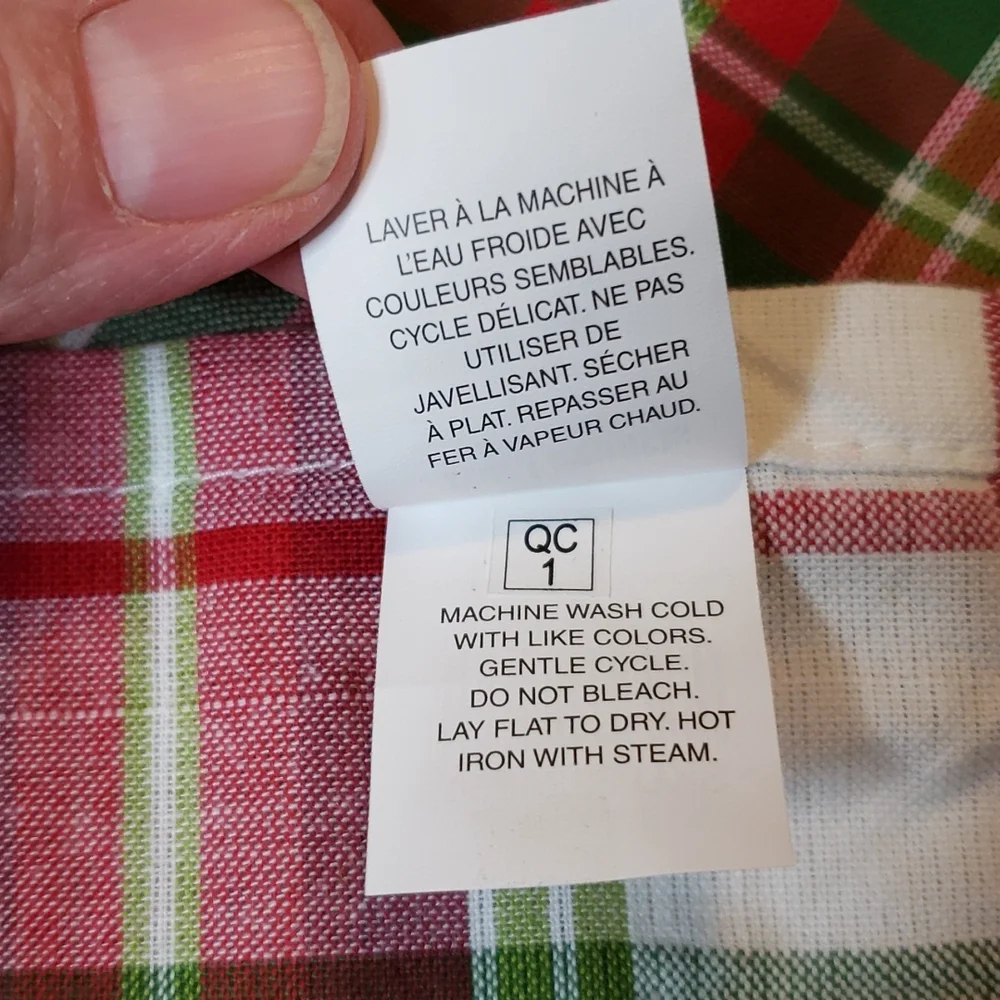 Pier 1 NWT Holiday Plaid Napkins Set of 4